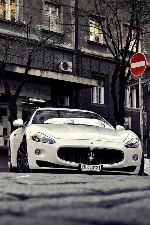 Maserati Mobile Wallpaper