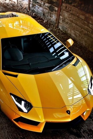 Lamborghini Aventador Mobile Wallpaper