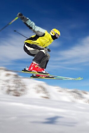Ski Skiing Snow Mobile Wallpaper